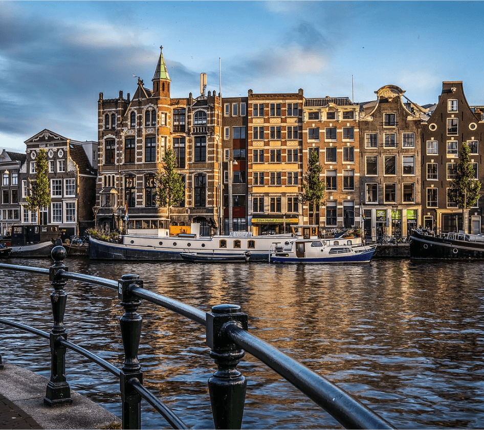 Structure Group Eden Hotel